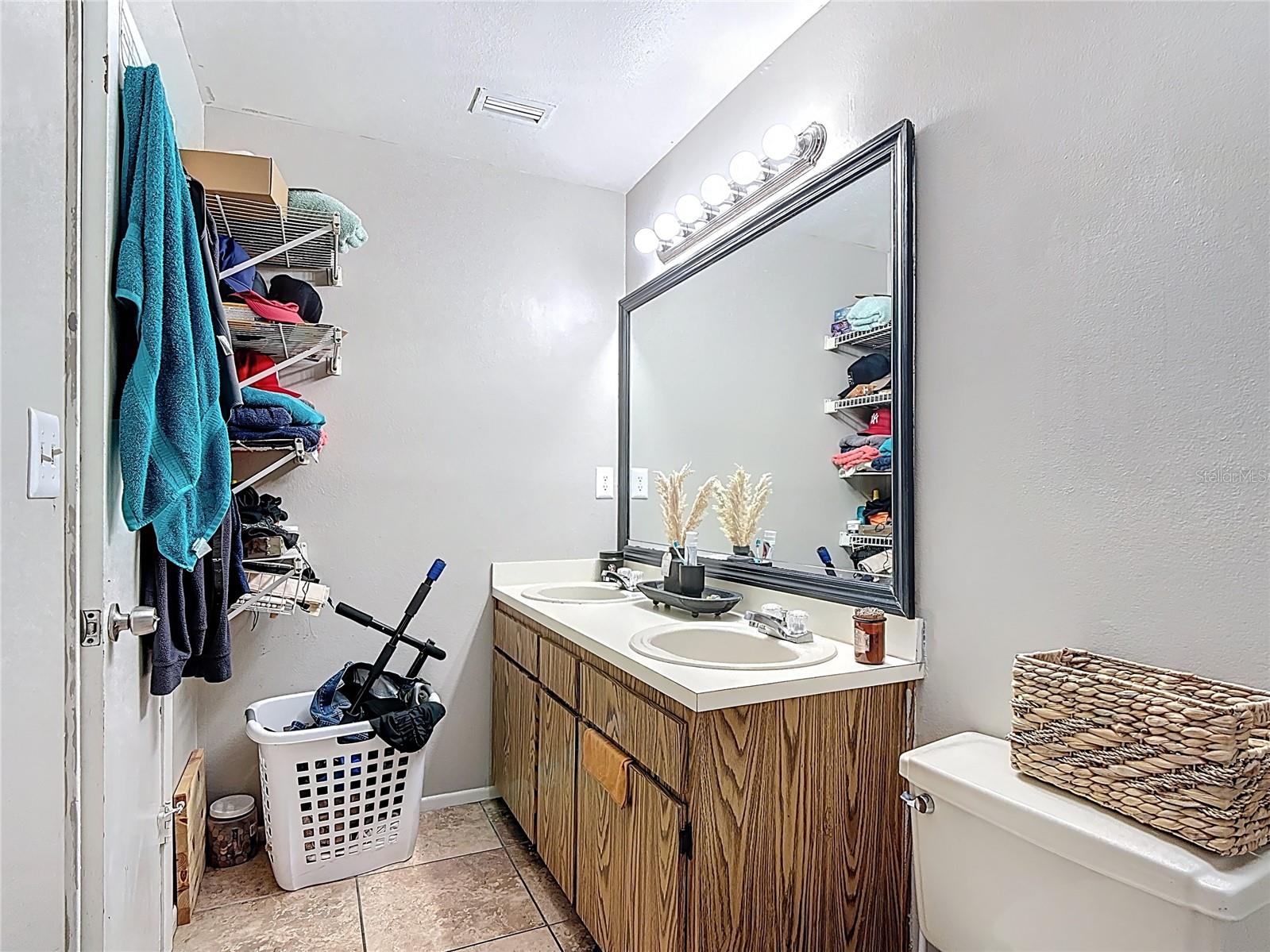 Image 20 of 25 For 1803 Foxhall Circle 1803