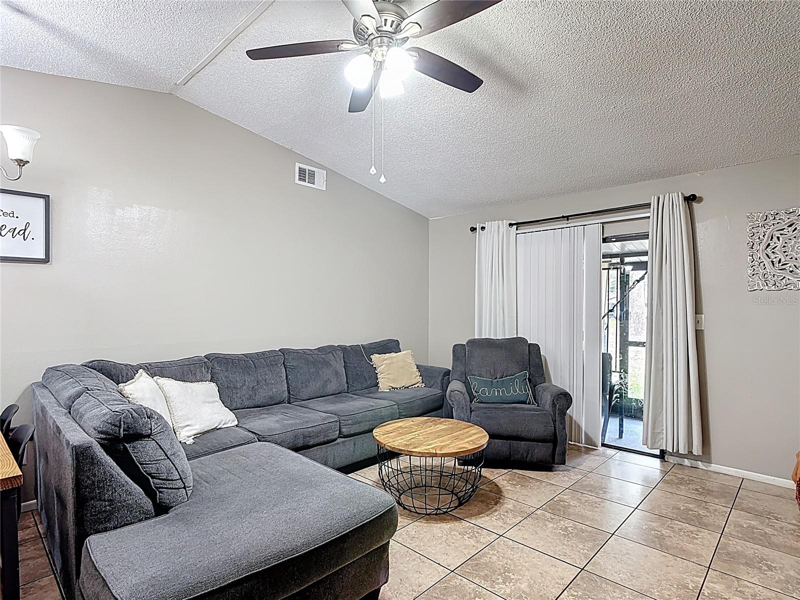 Image 3 of 25 For 1803 Foxhall Circle 1803