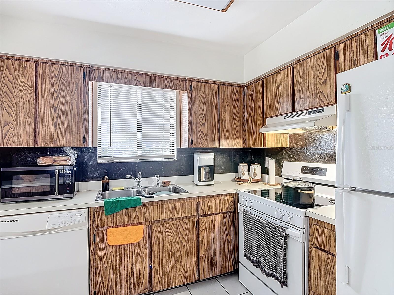 Image 8 of 25 For 1803 Foxhall Circle 1803