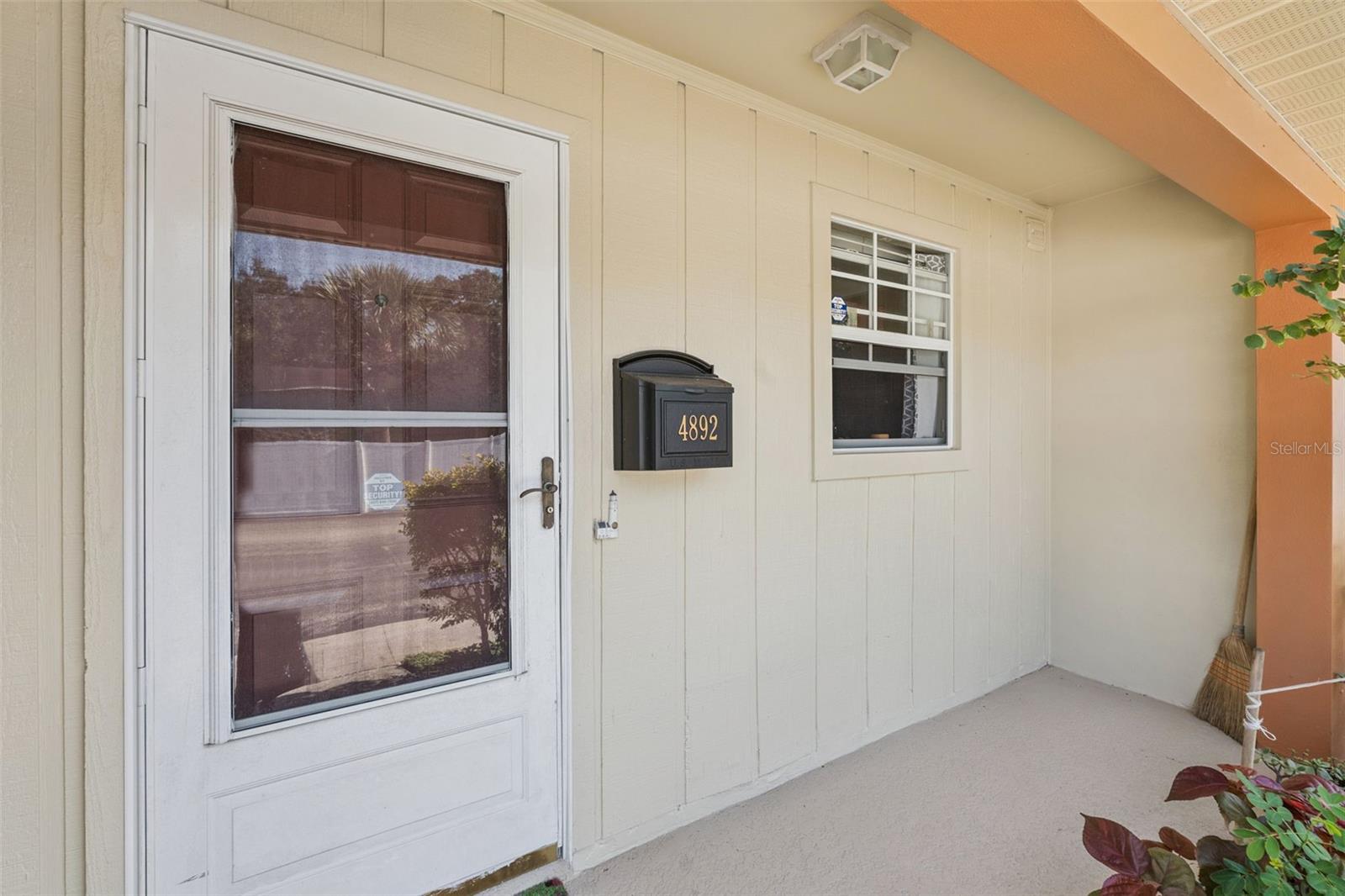 Image 4 of 17 For 4892 Tangerine Avenue 4892