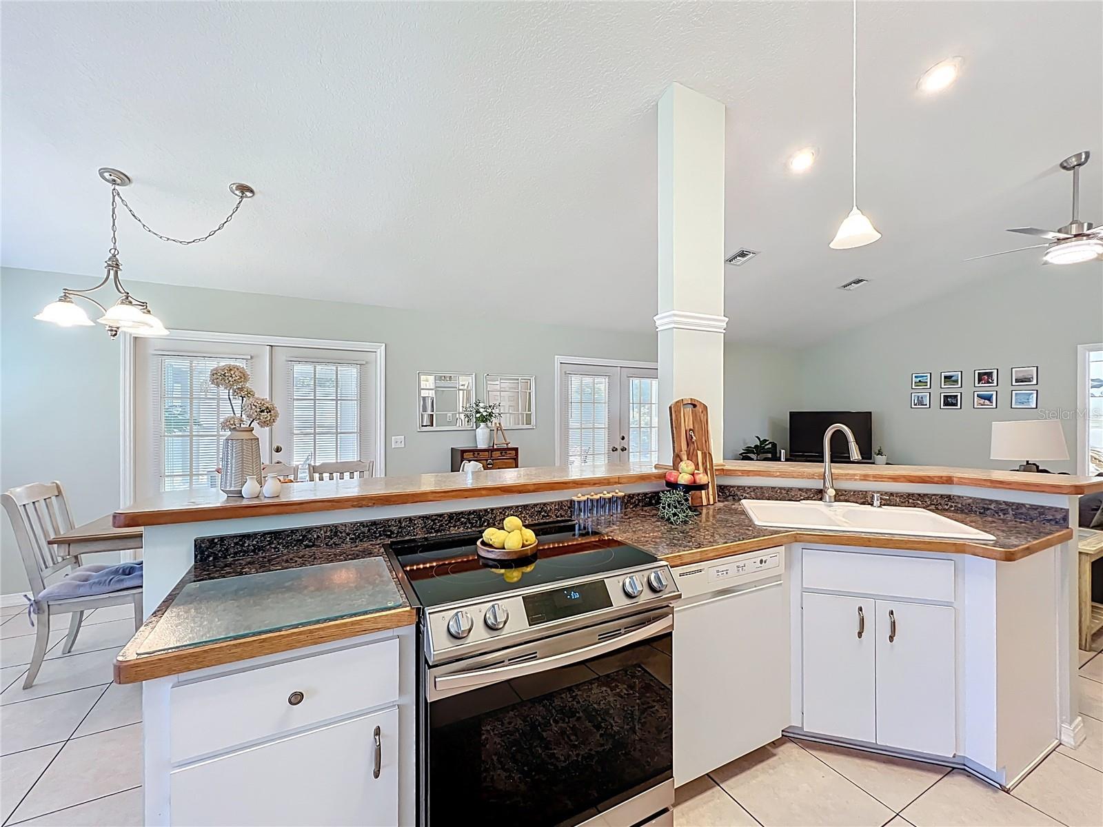 Image 10 of 38 For 12204 Wedgefield Drive