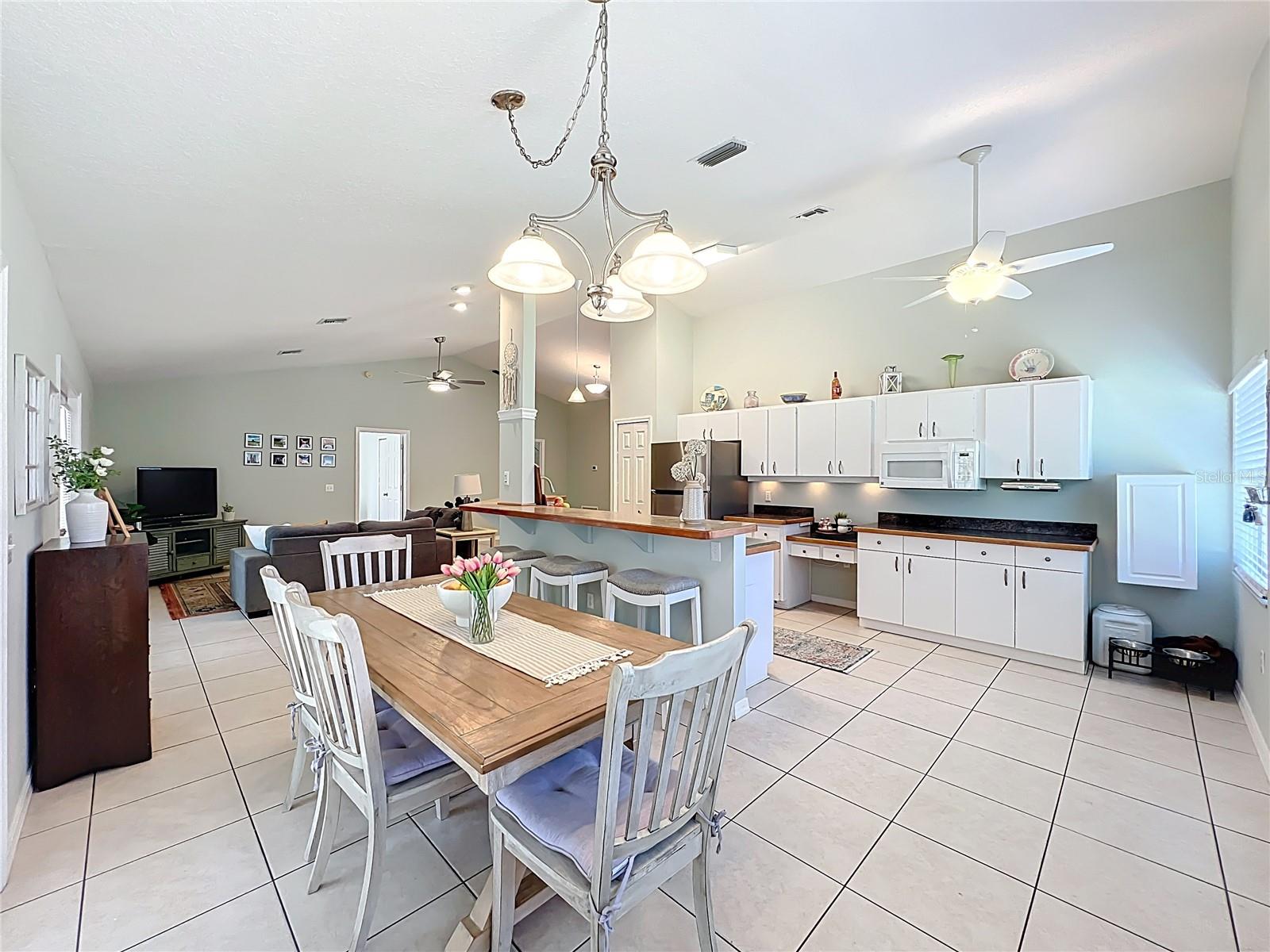 Image 14 of 38 For 12204 Wedgefield Drive