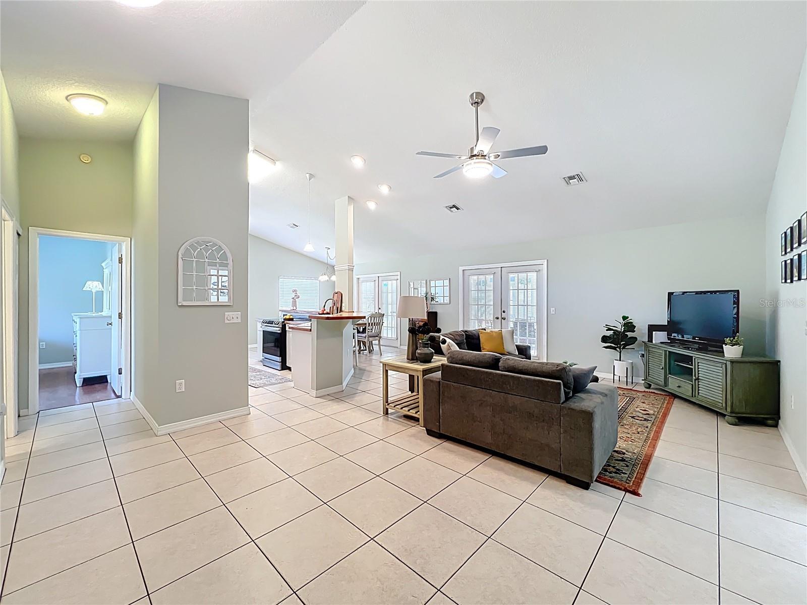 Image 5 of 38 For 12204 Wedgefield Drive