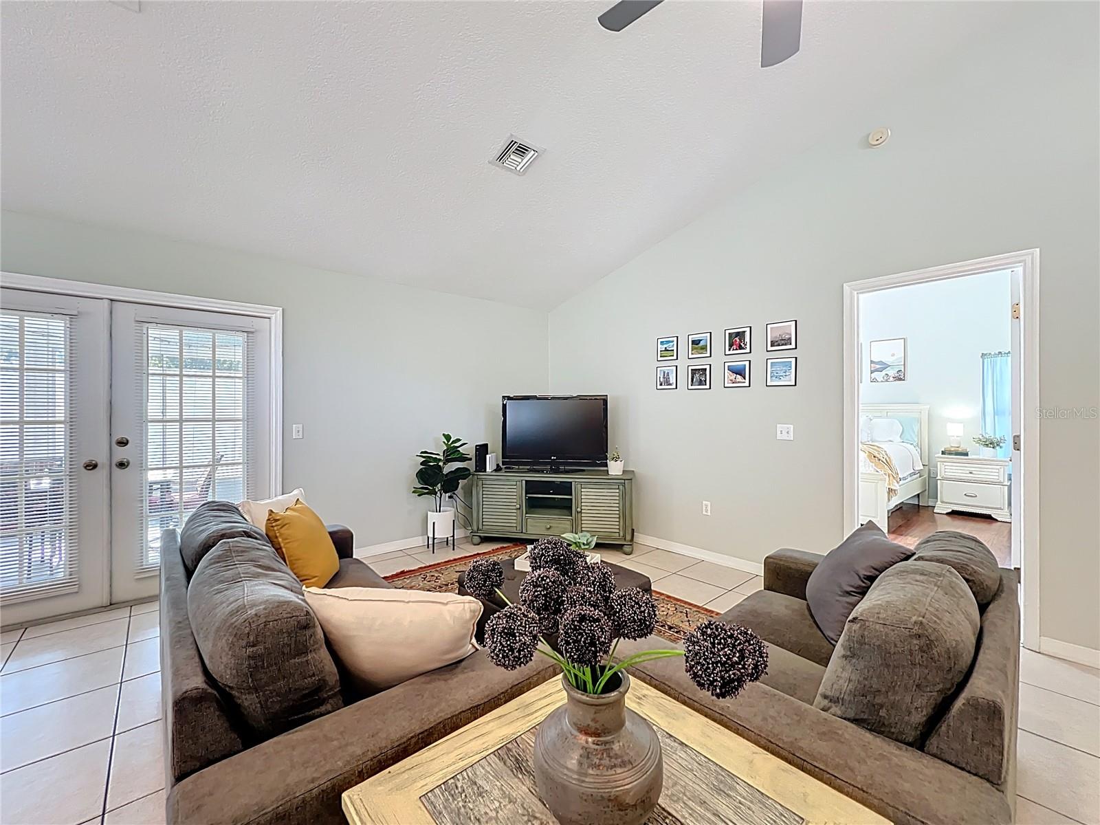 Image 6 of 38 For 12204 Wedgefield Drive