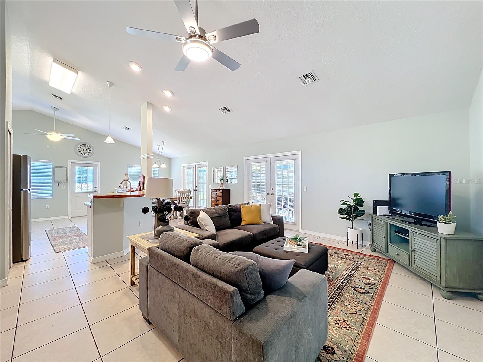 Image 7 of 38 For 12204 Wedgefield Drive