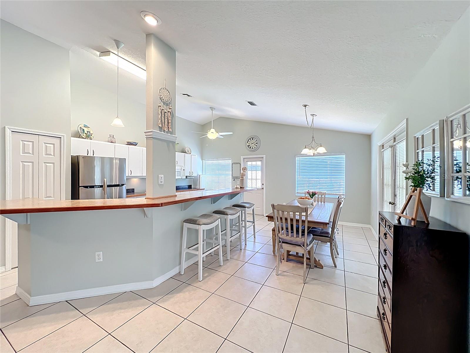 Image 8 of 38 For 12204 Wedgefield Drive