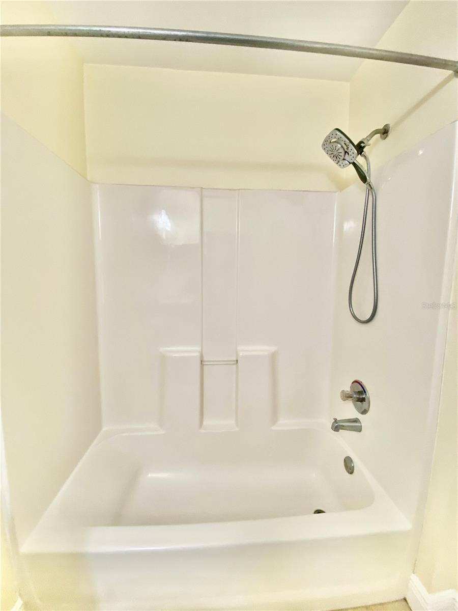 Image 32 of 38 For 5451 Vineland Road 2309