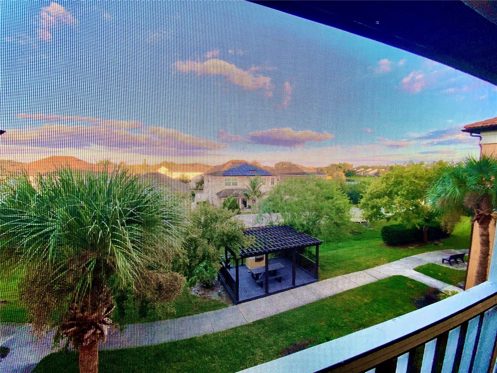 Image 5 of 38 For 5451 Vineland Road 2309