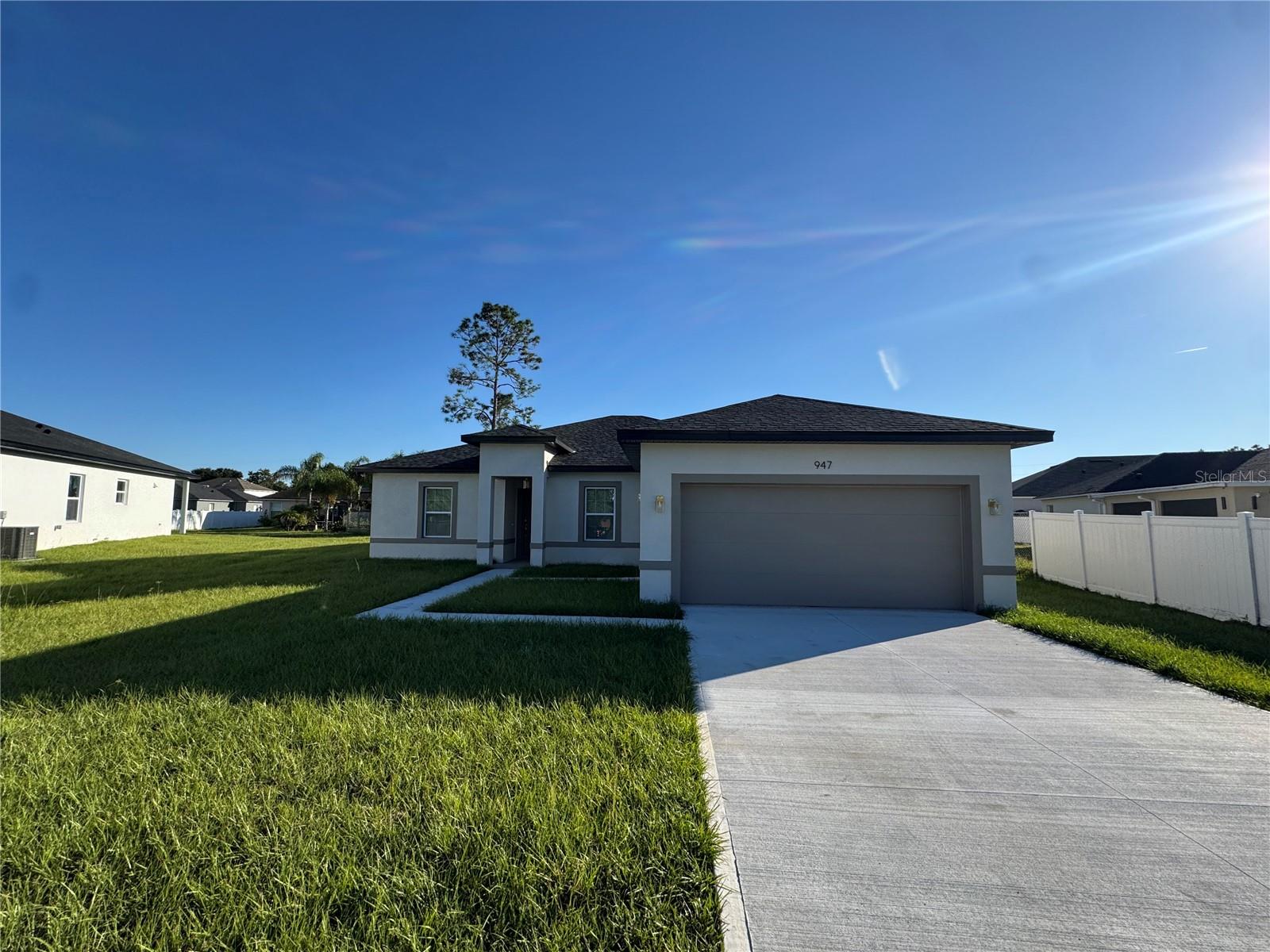 Details for 947 Gillingham Court, KISSIMMEE, FL 34758