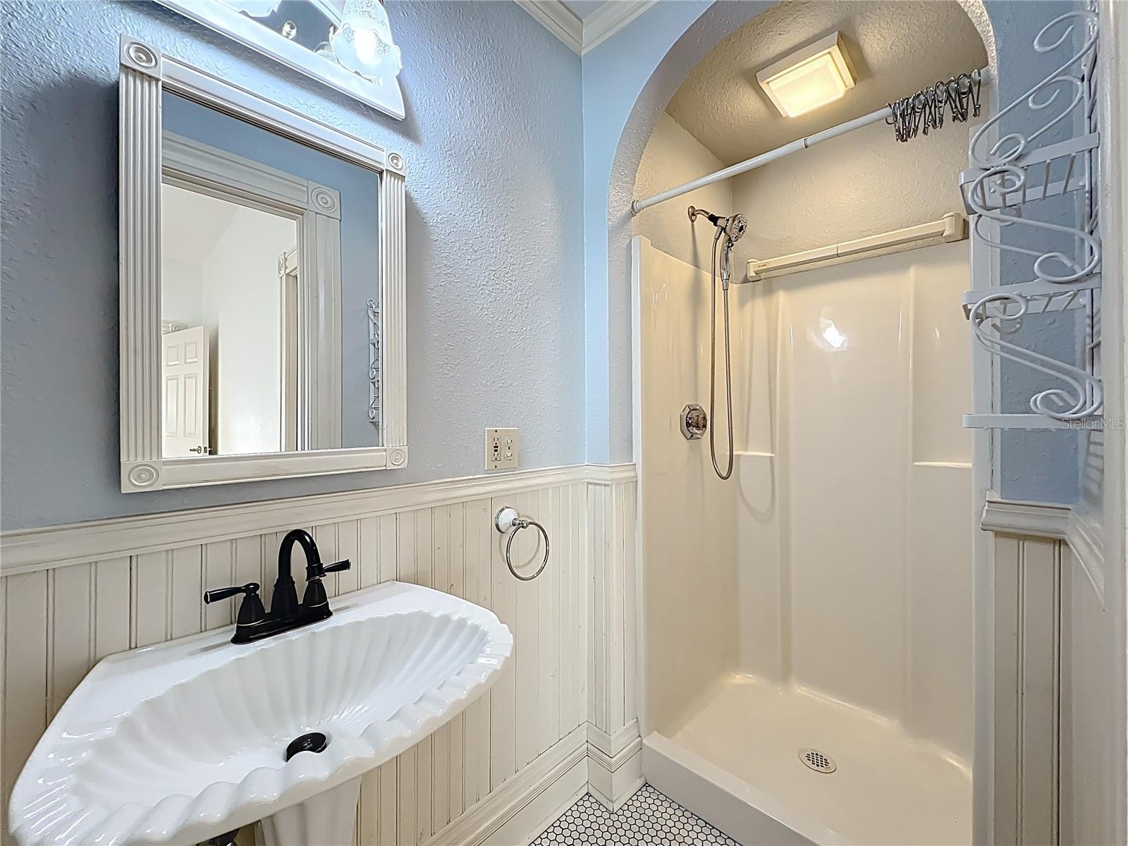 Image 25 of 96 For 506 Concord Street