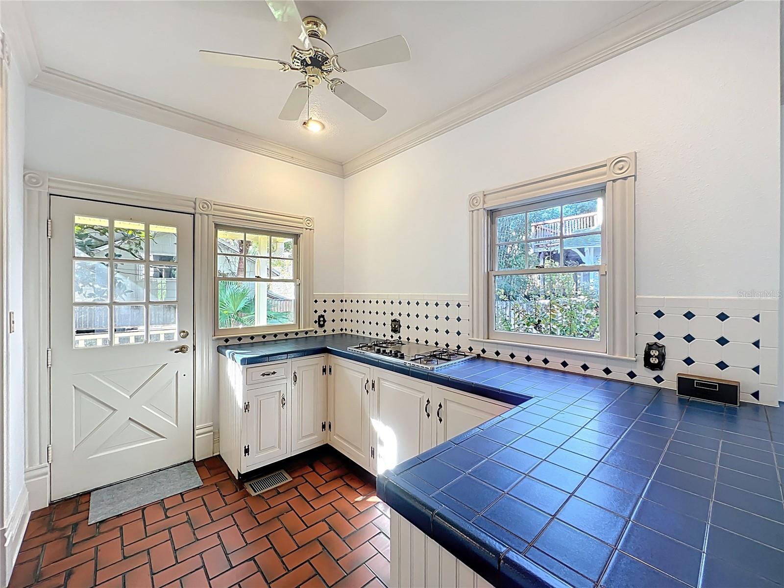 Image 32 of 96 For 506 Concord Street