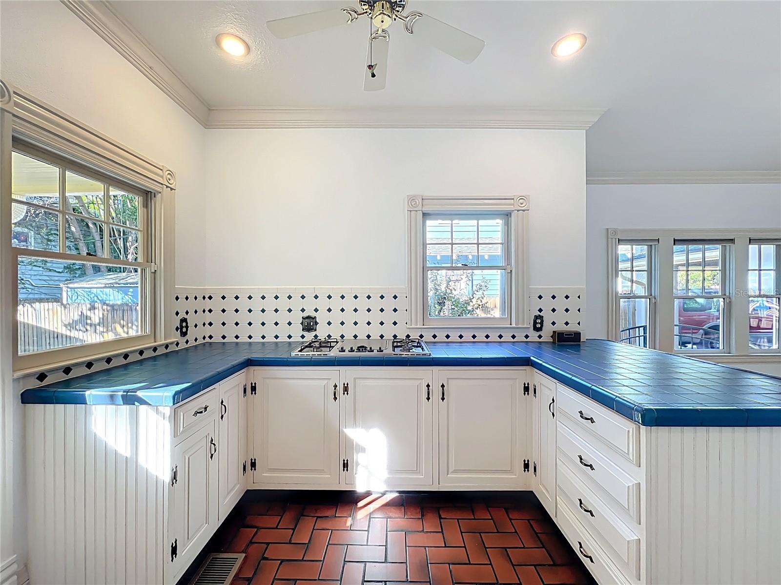 Image 33 of 96 For 506 Concord Street