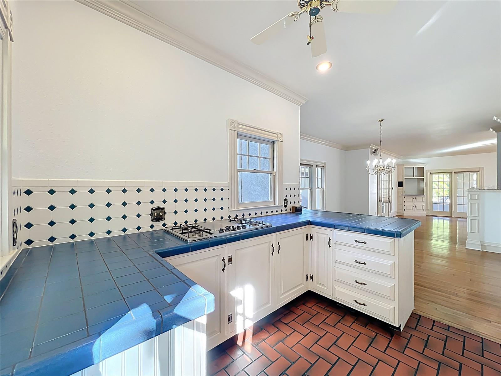 Image 35 of 96 For 506 Concord Street