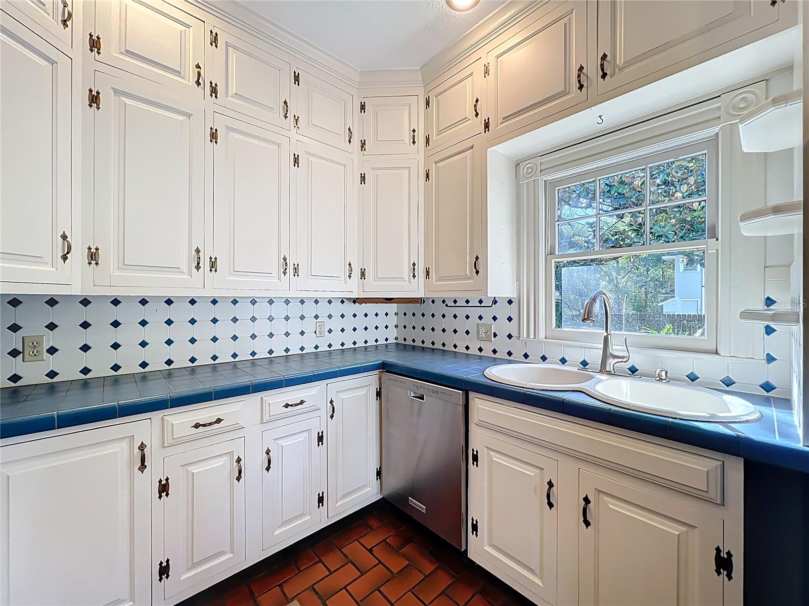 Image 43 of 96 For 506 Concord Street