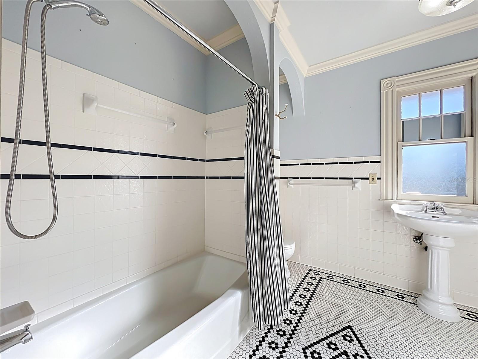 Image 62 of 96 For 506 Concord Street