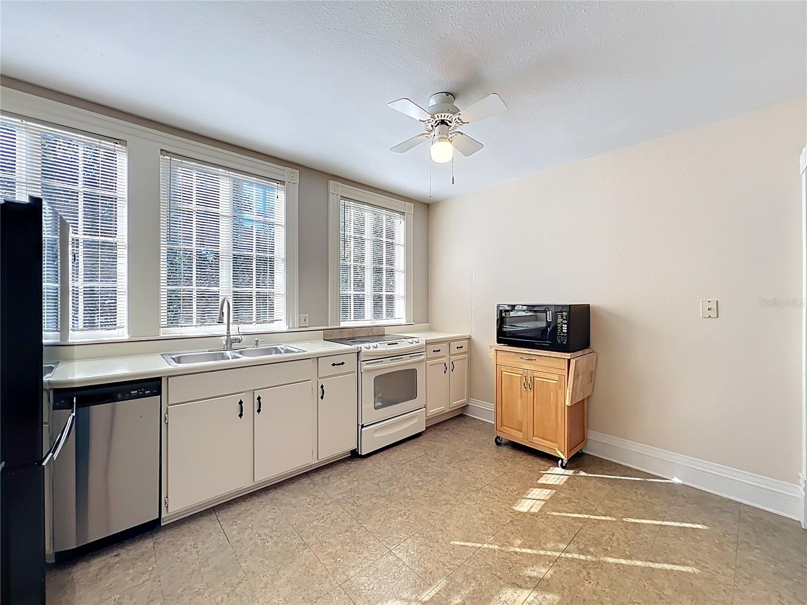 Image 72 of 96 For 506 Concord Street