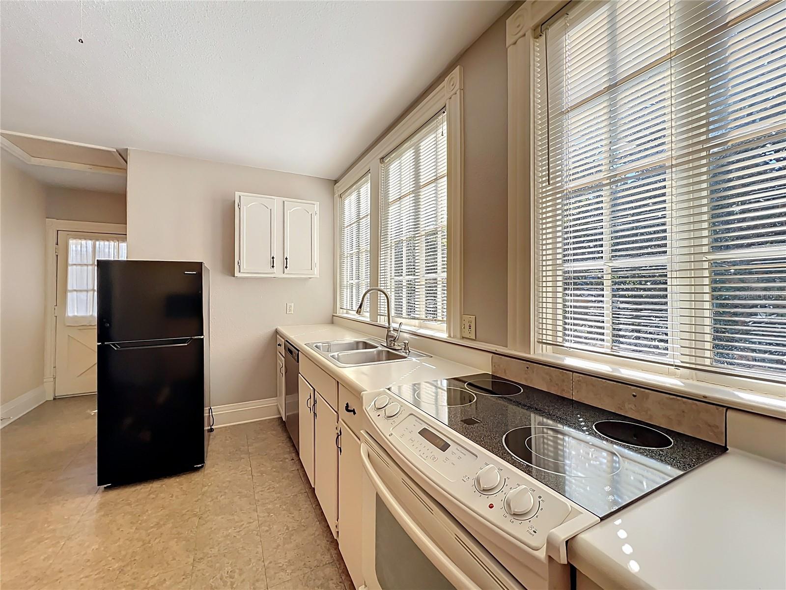 Image 73 of 96 For 506 Concord Street