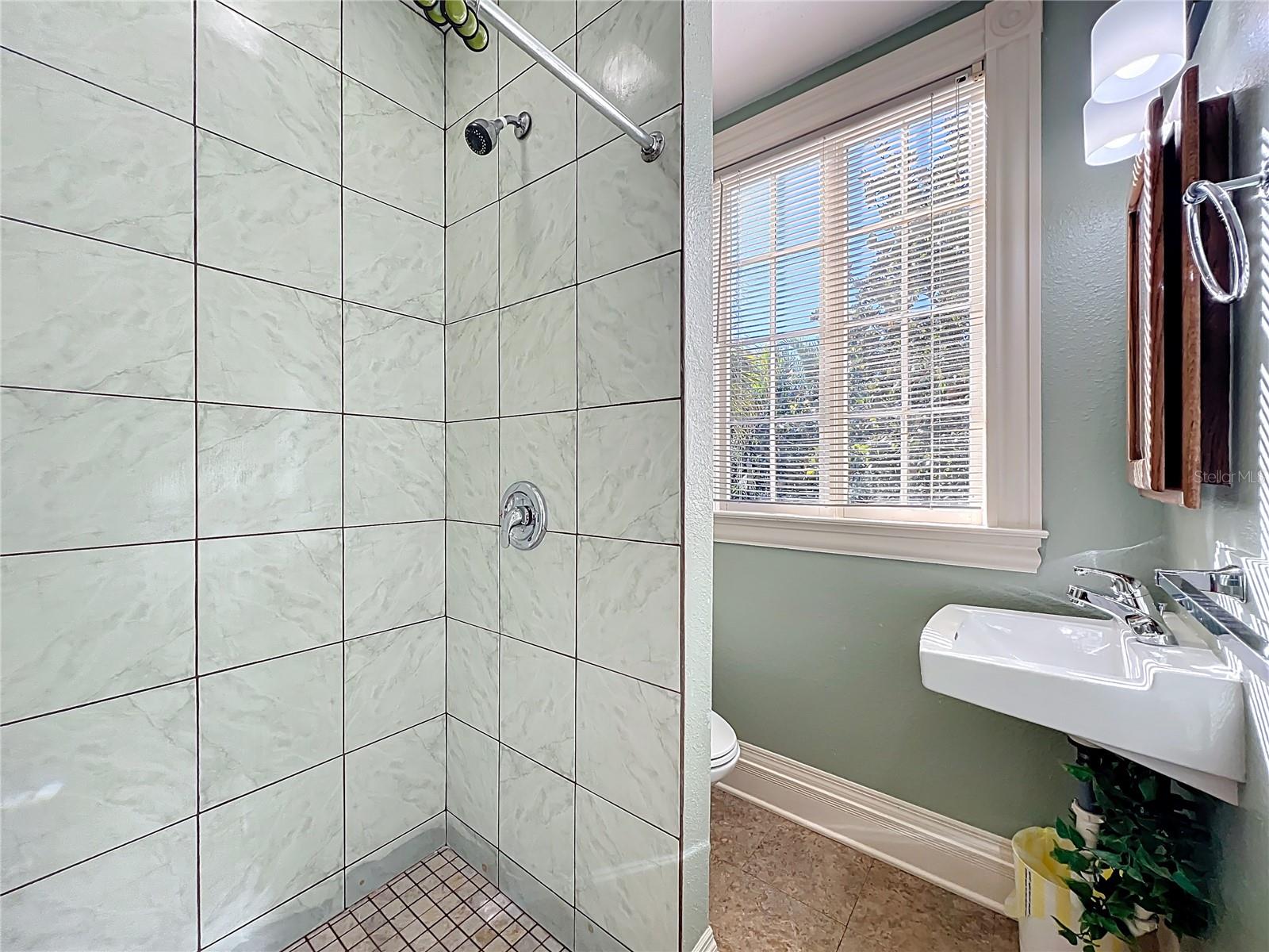 Image 83 of 96 For 506 Concord Street