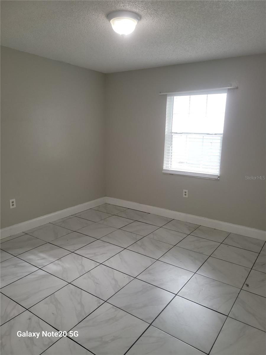 Image 7 of 9 For 1015 Beecher Street 1