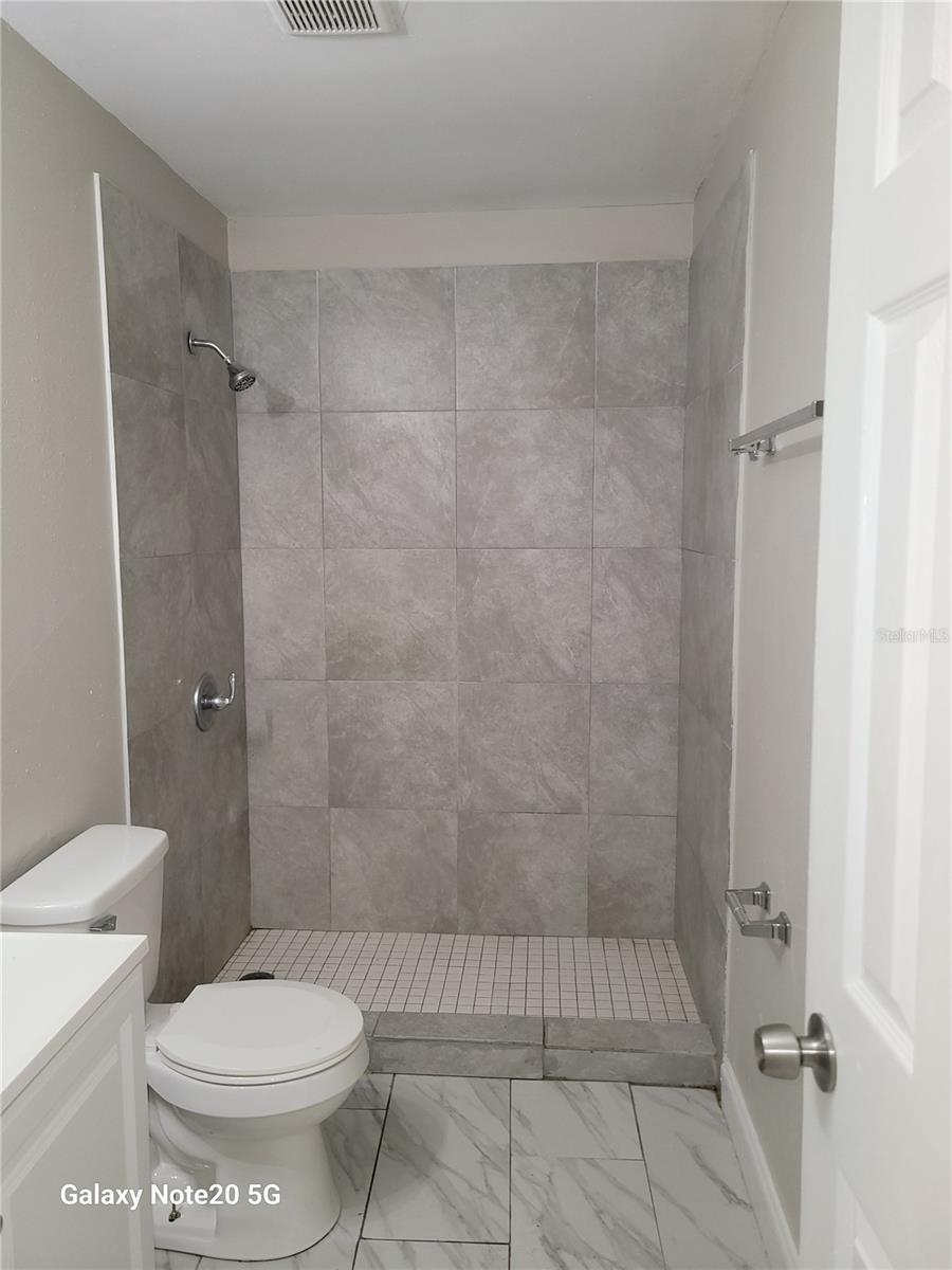 Image 9 of 9 For 1015 Beecher Street 1