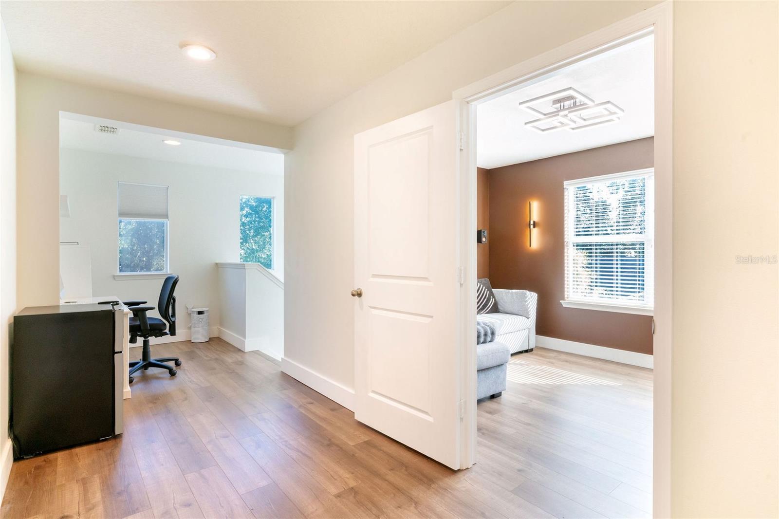 Image 18 of 53 For 11949 Verrazano Dr Drive