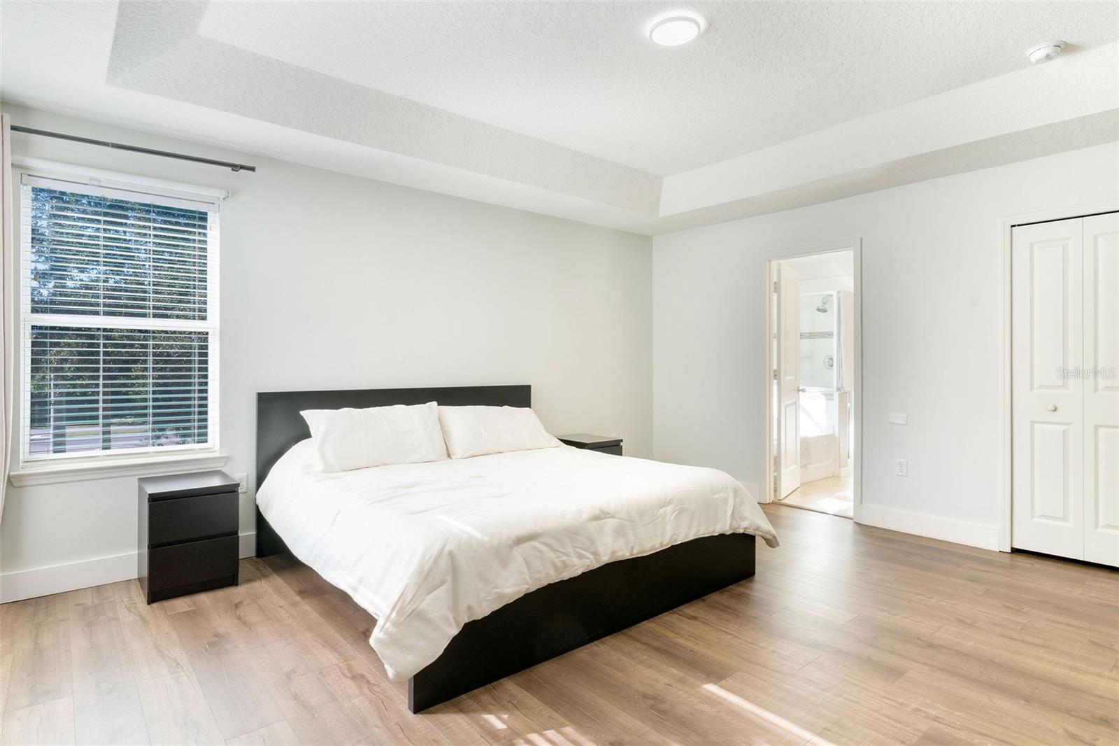 Image 21 of 53 For 11949 Verrazano Dr Drive