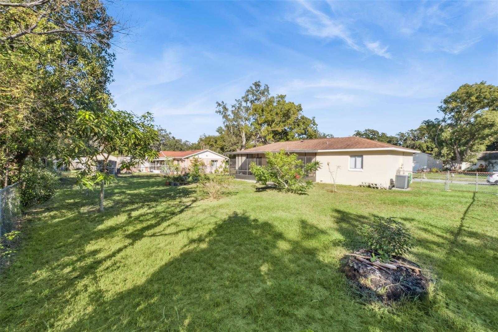 Image 18 of 20 For 7718 Groveridge Court