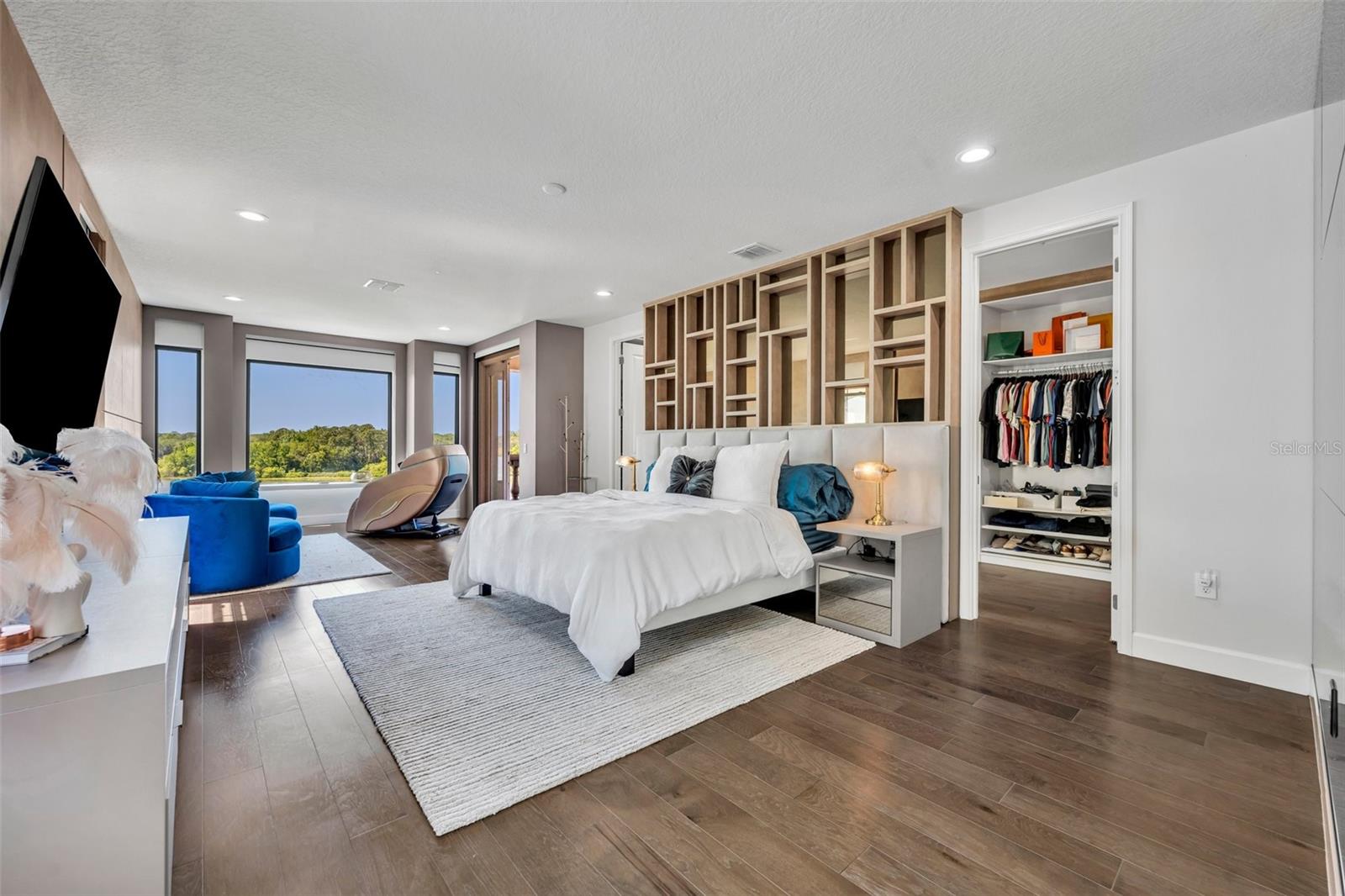 Image 23 of 63 For 7613 Toscana Boulevard