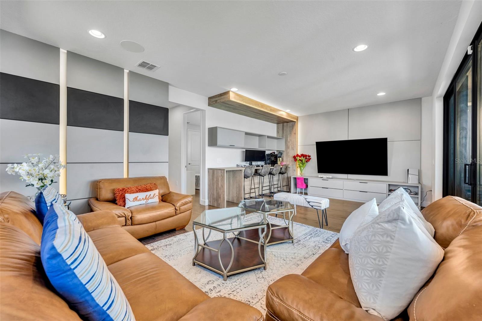 Image 38 of 63 For 7613 Toscana Boulevard