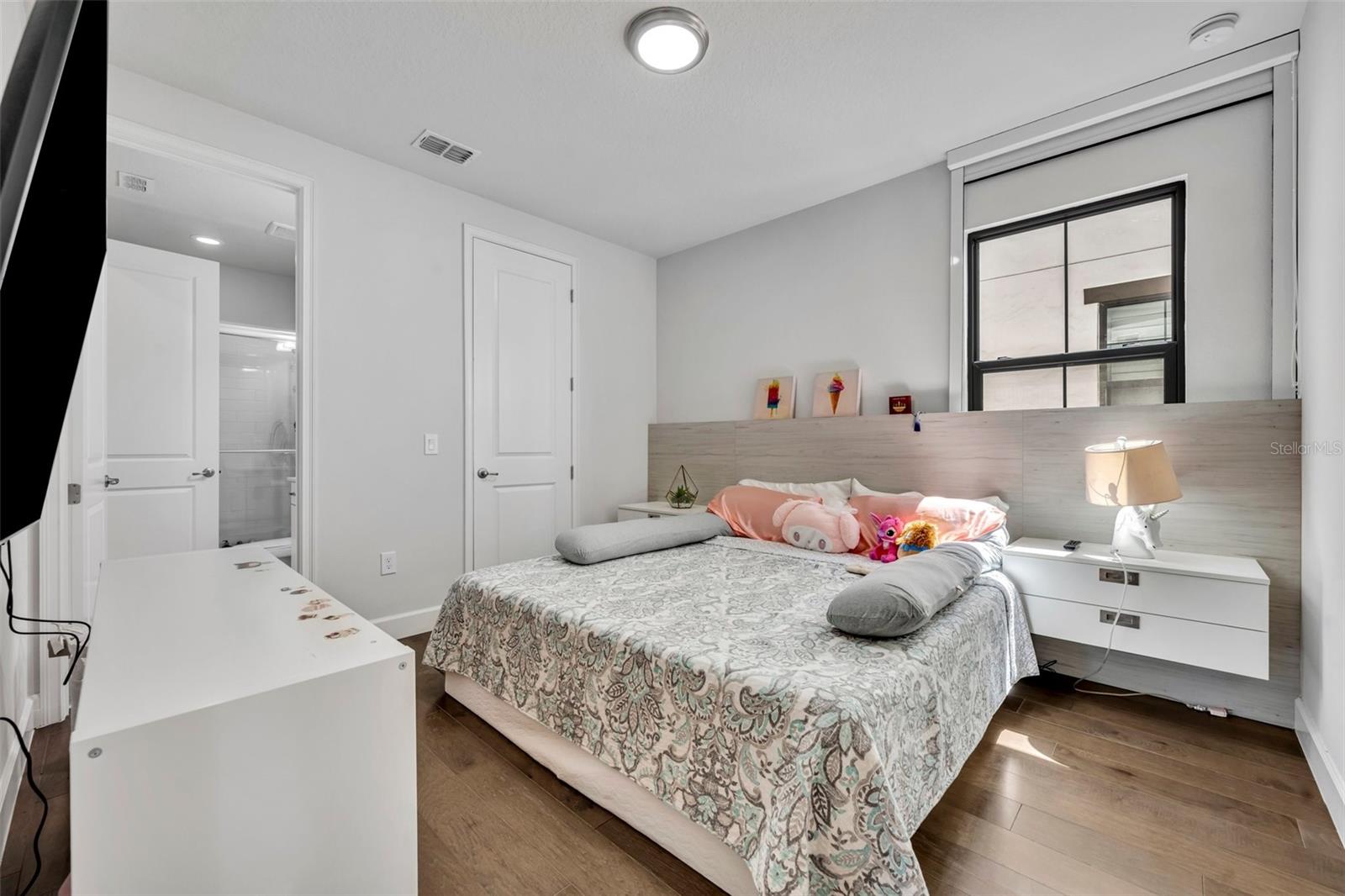 Image 49 of 63 For 7613 Toscana Boulevard