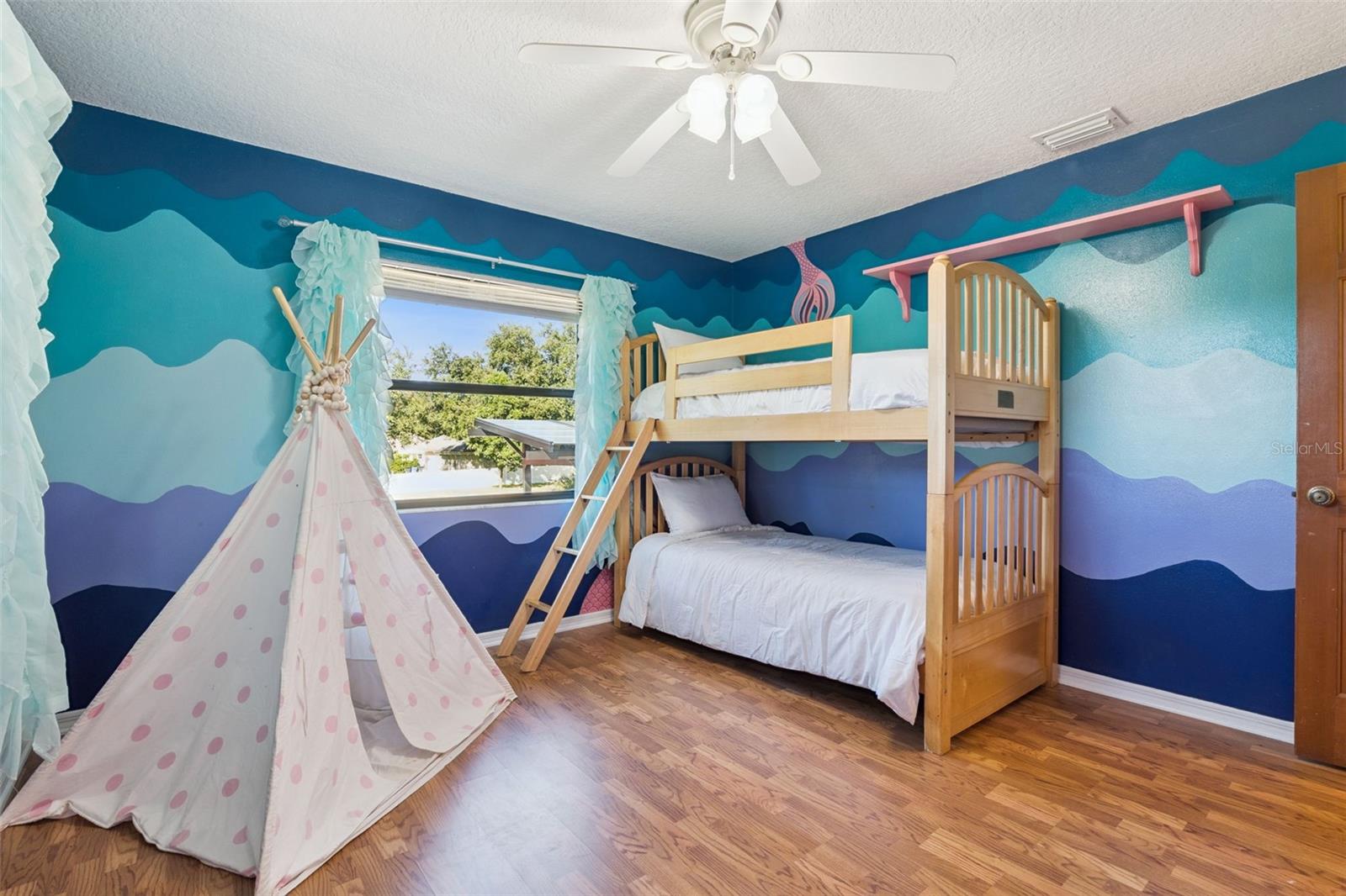 Image 31 of 55 For 317 Forest Trail