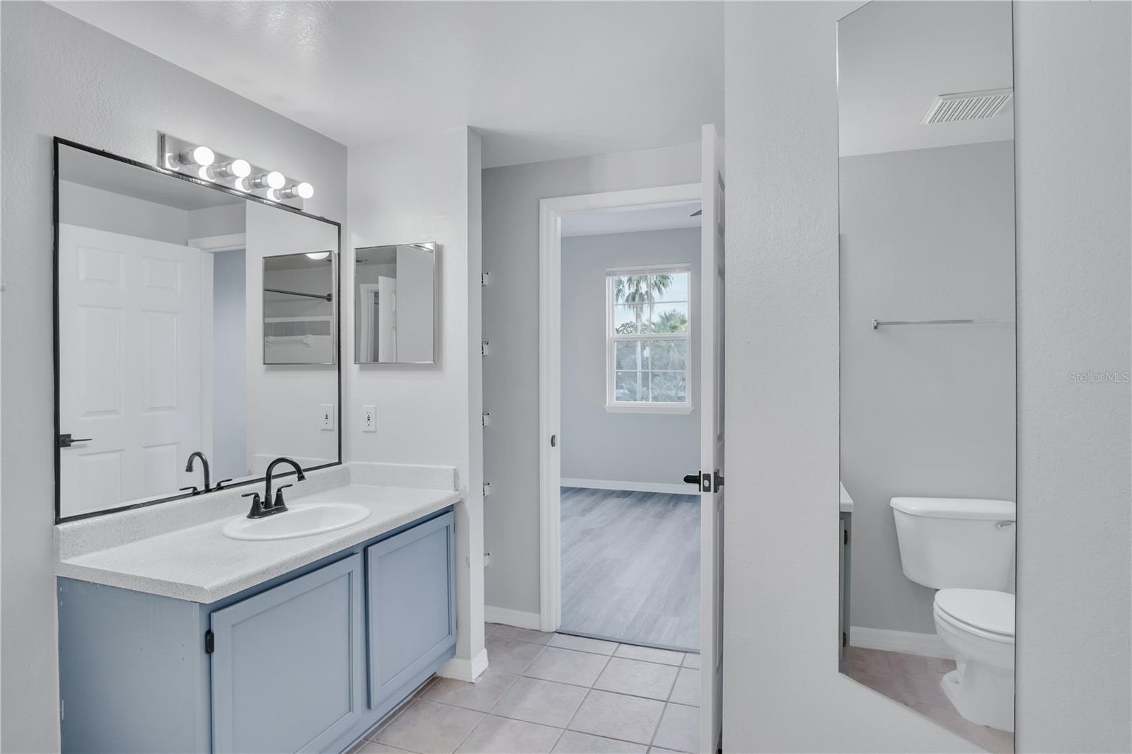 Image 18 of 30 For 6413 Astor Village Avenue 203