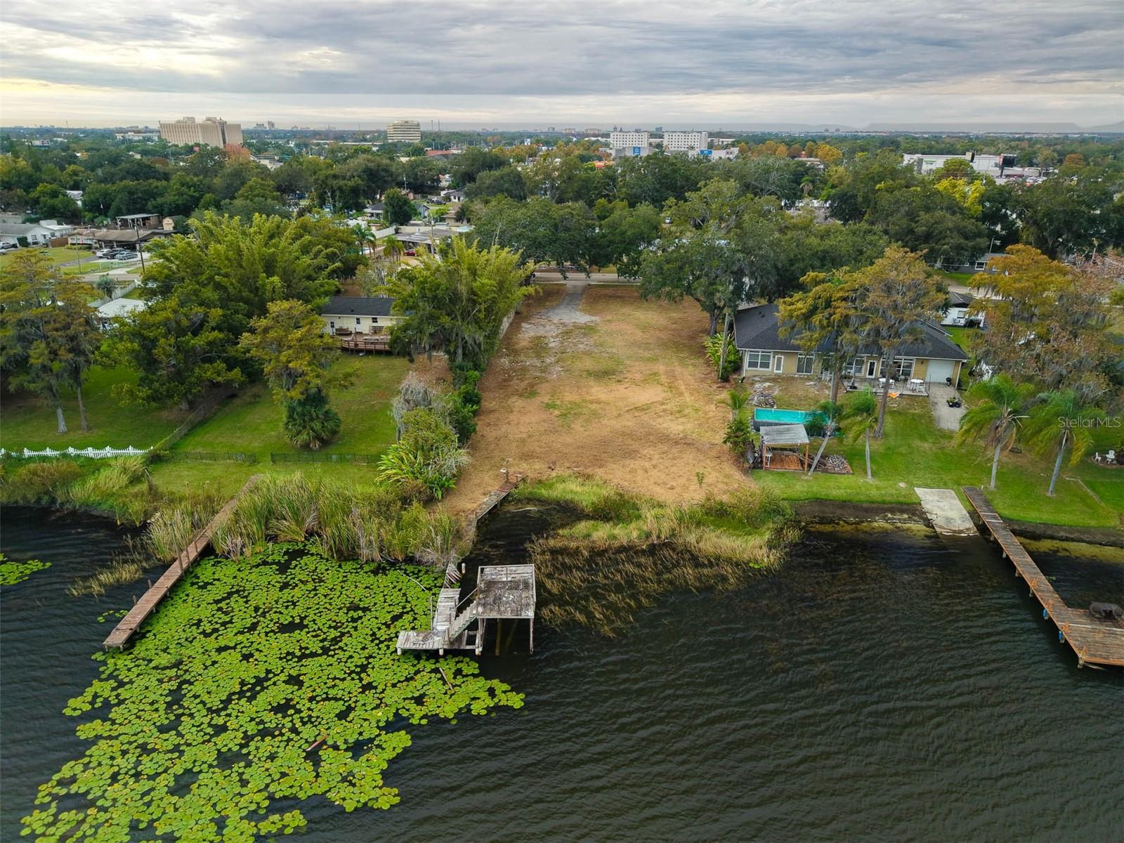 Image 15 of 21 For 5775 Chipola Circle