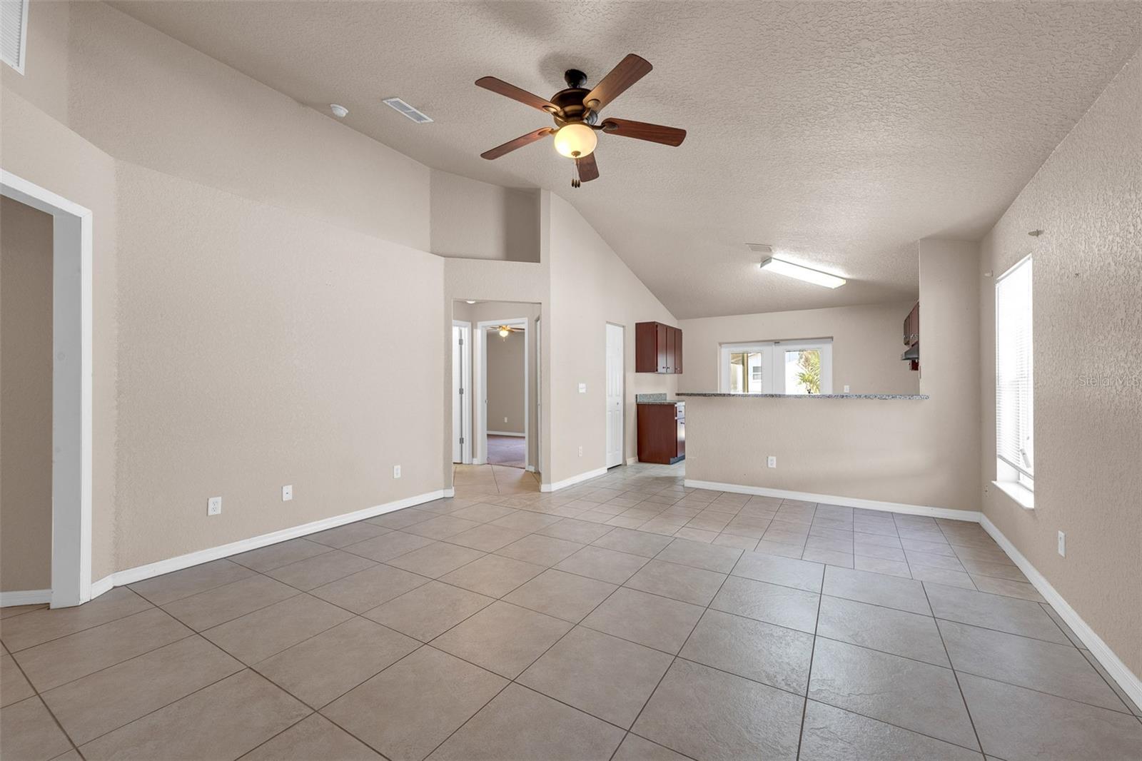 Image 5 of 27 For 1706 Mulberry Avenue