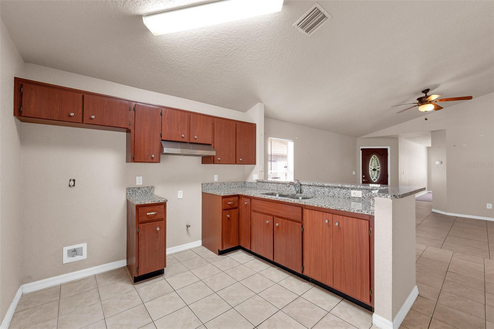 Image 6 of 27 For 1706 Mulberry Avenue