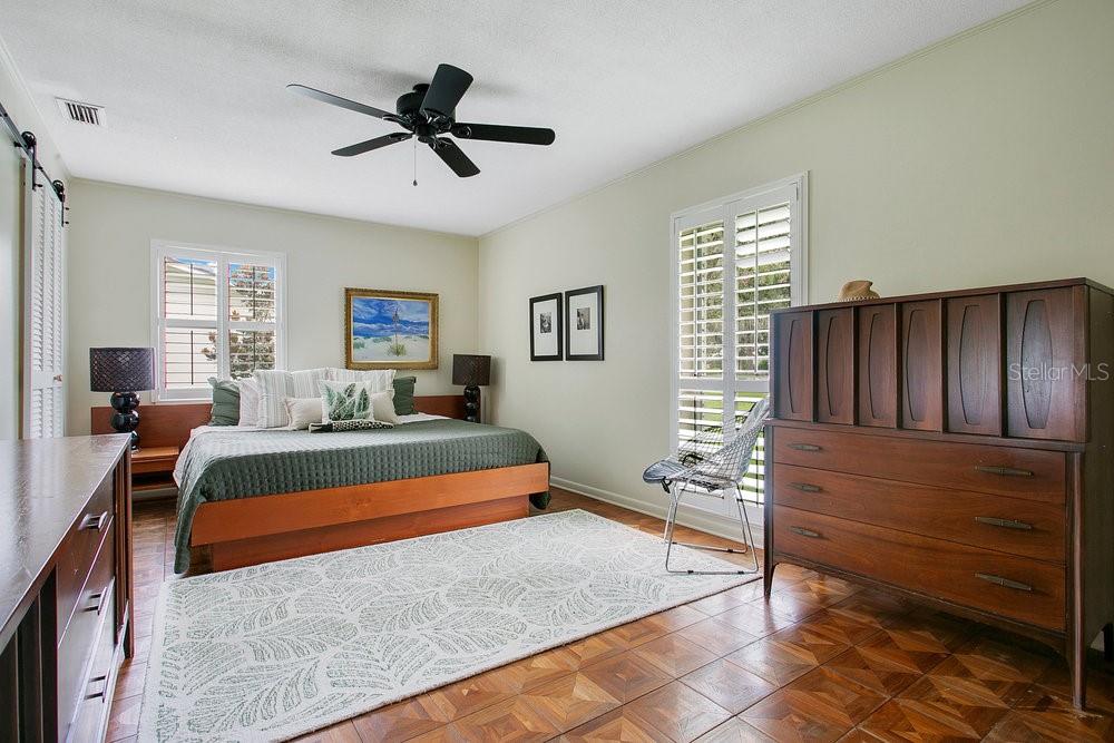 Image 12 of 32 For 5867 Cove Drive