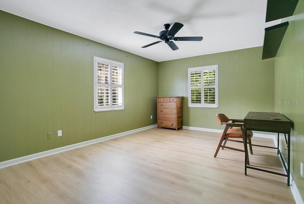 Image 18 of 32 For 5867 Cove Drive