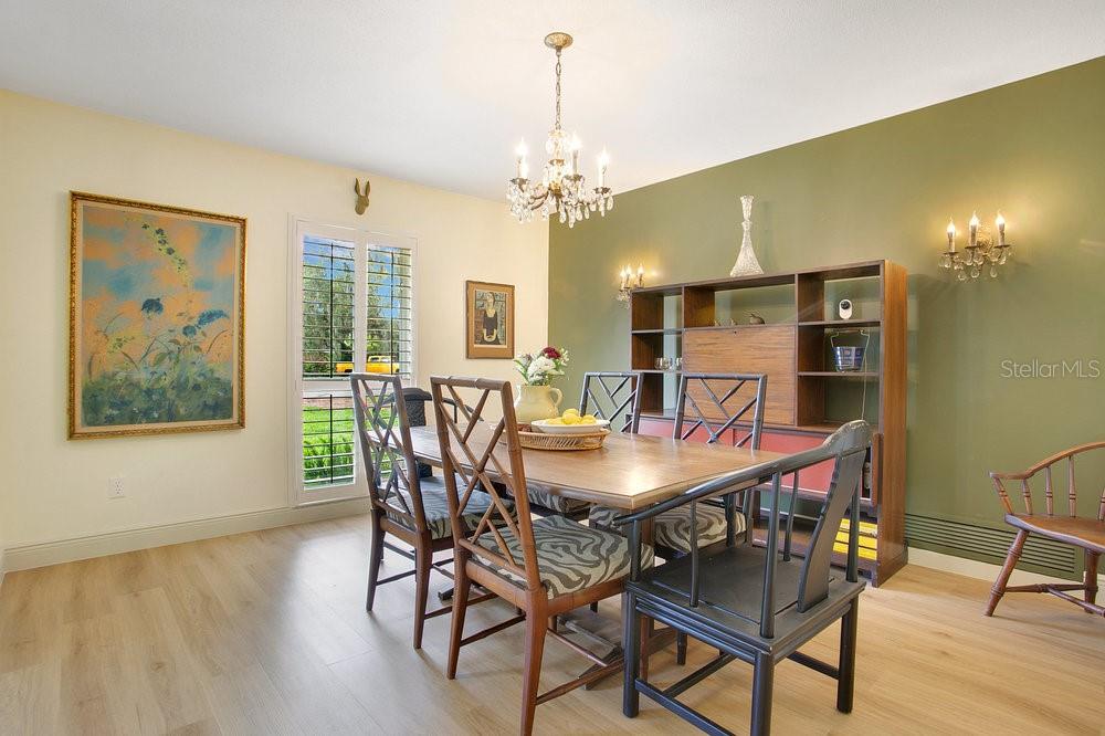 Image 5 of 32 For 5867 Cove Drive