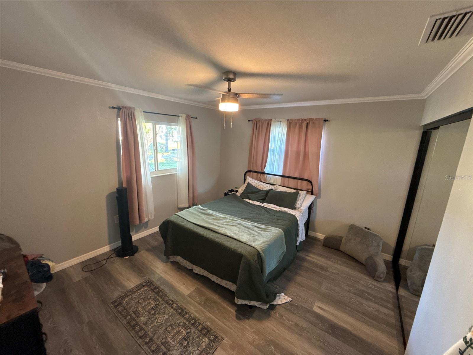 Image 20 of 70 For 903 Harbor Terrace