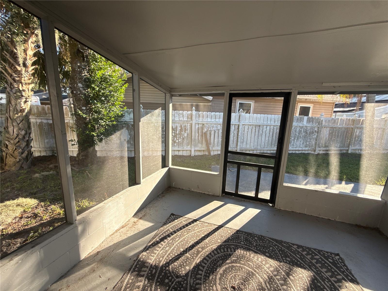 Image 34 of 70 For 903 Harbor Terrace