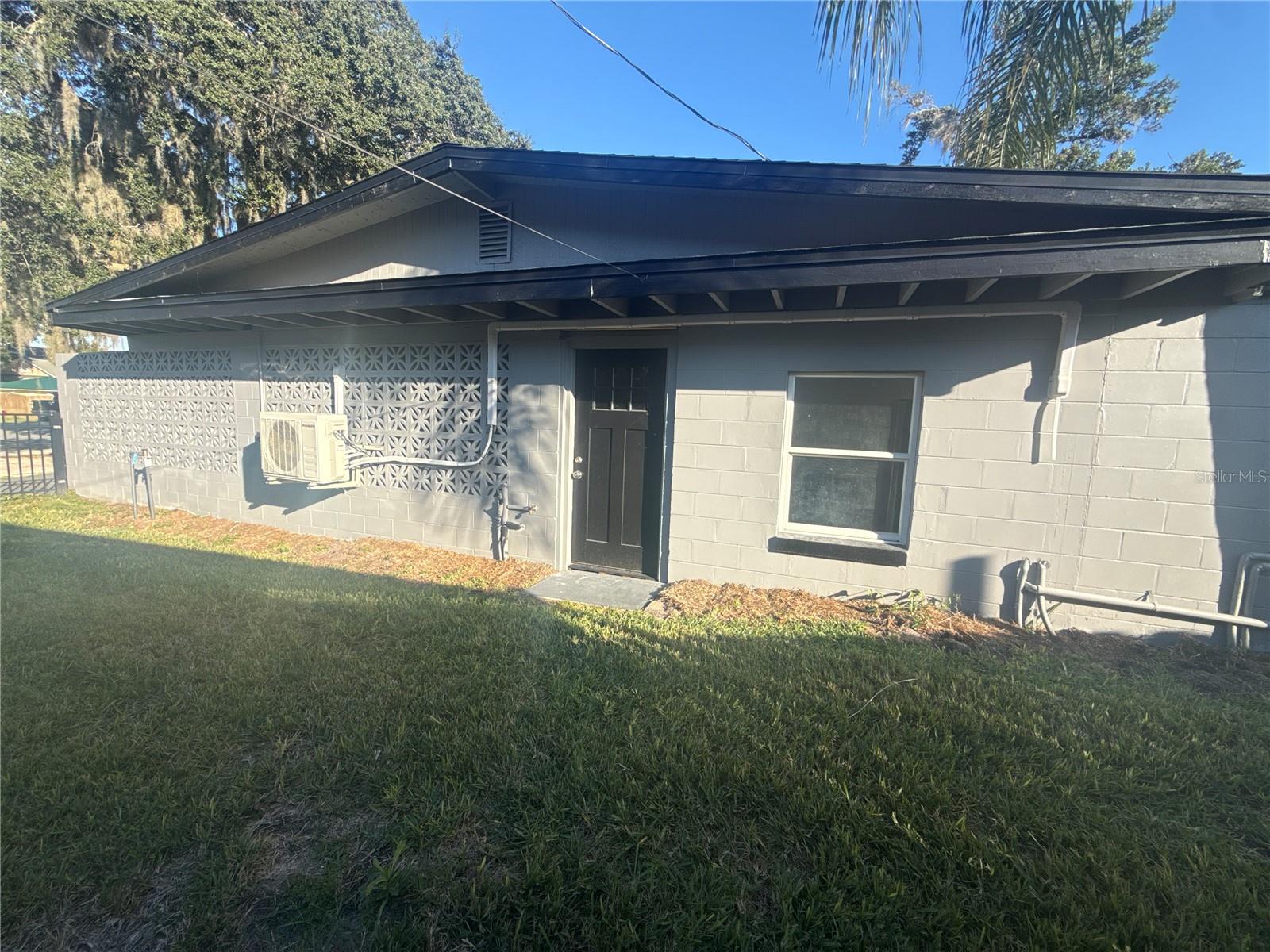 Image 37 of 70 For 903 Harbor Terrace