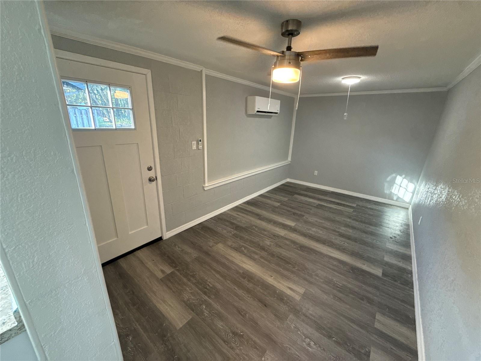 Image 42 of 70 For 903 Harbor Terrace