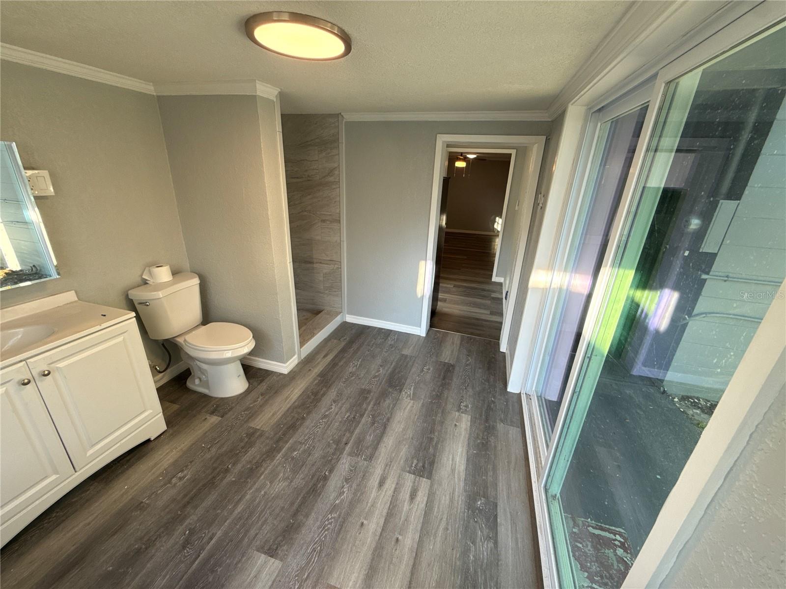 Image 50 of 70 For 903 Harbor Terrace