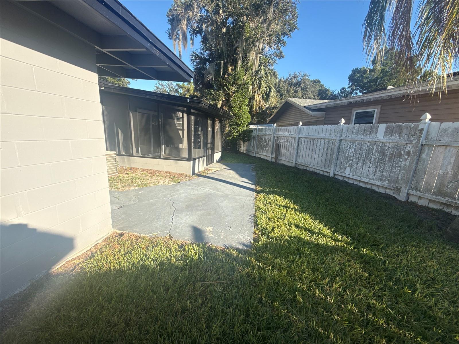 Image 62 of 70 For 903 Harbor Terrace