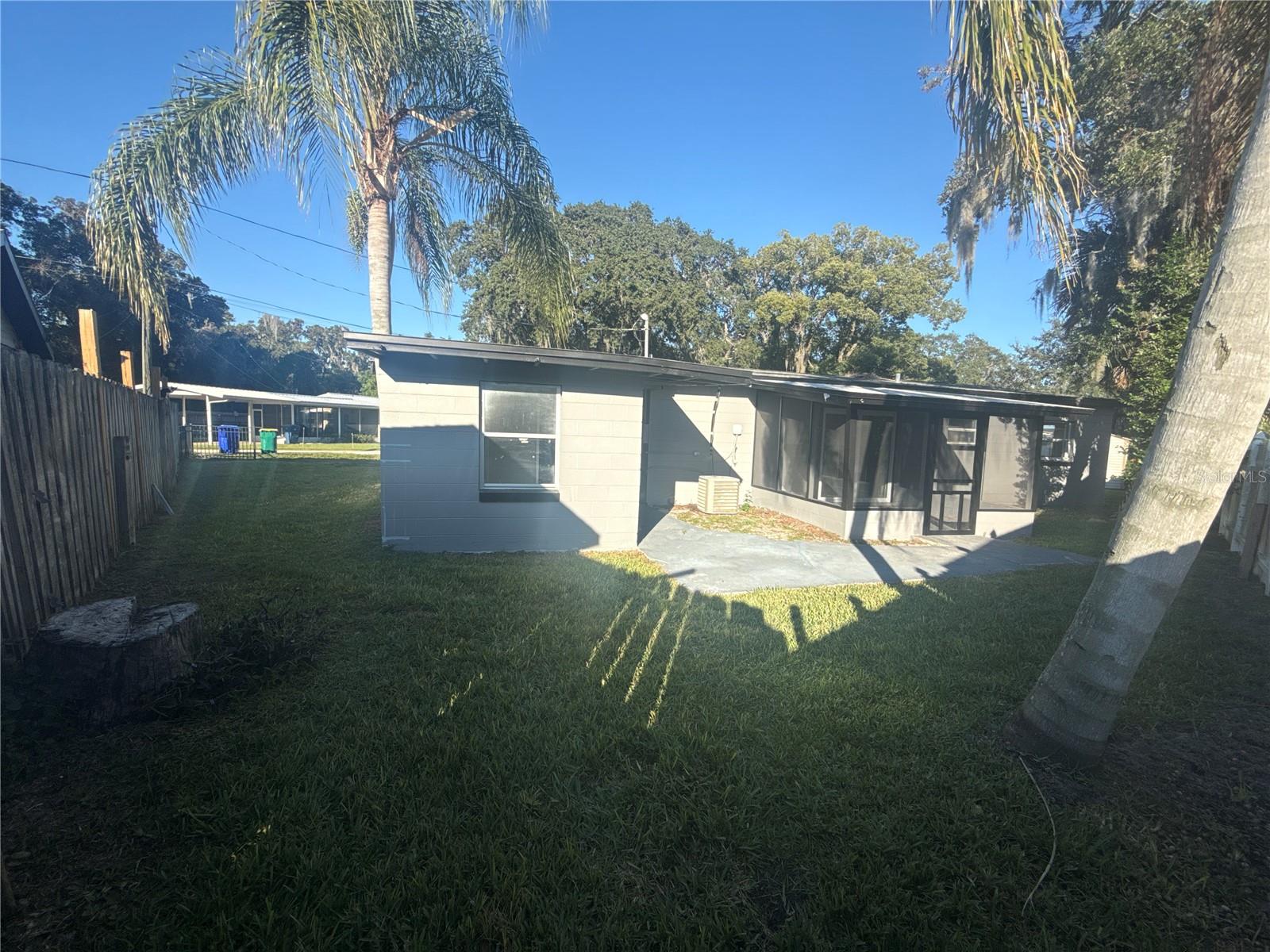 Image 63 of 70 For 903 Harbor Terrace