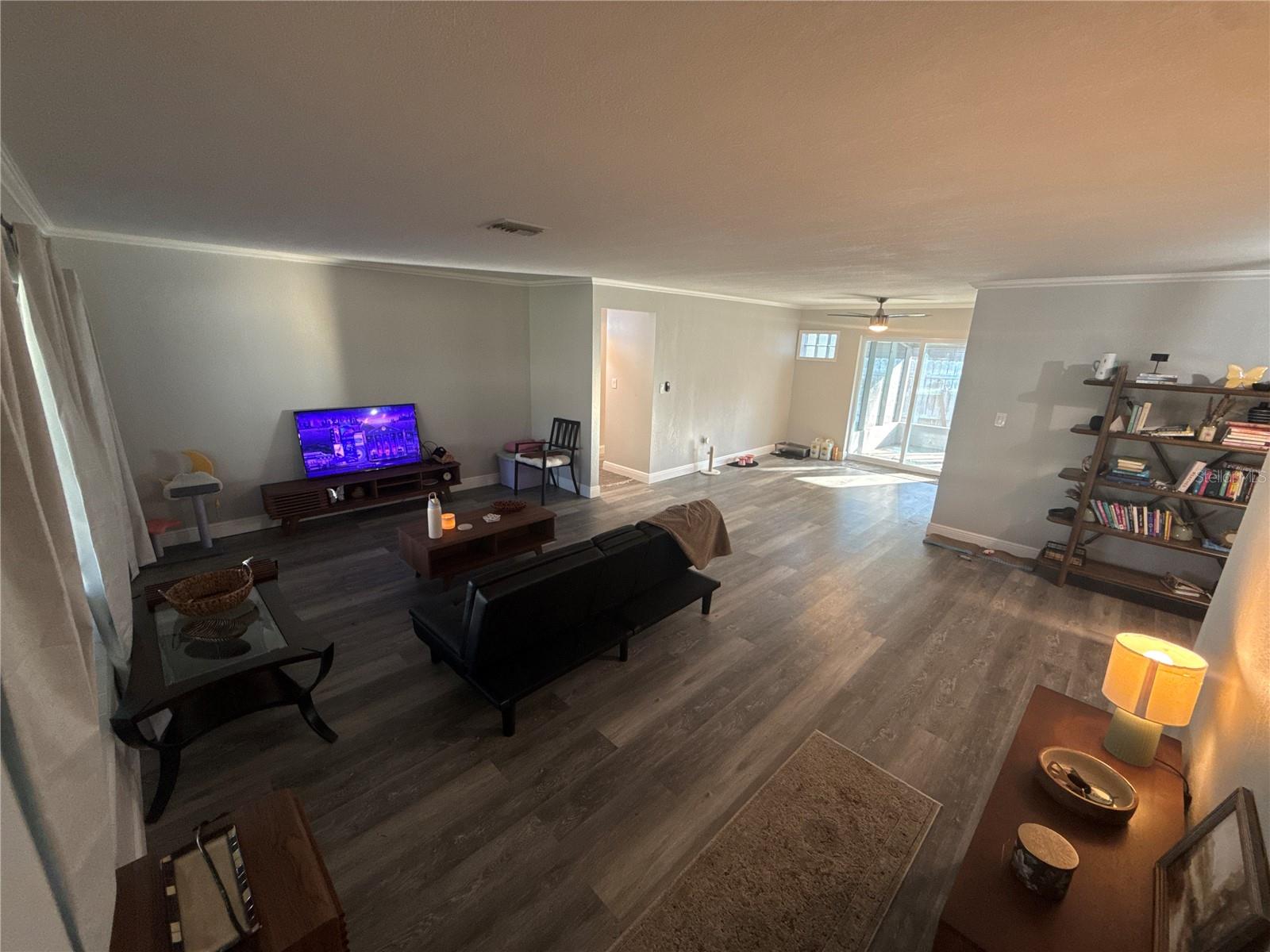 Image 8 of 70 For 903 Harbor Terrace