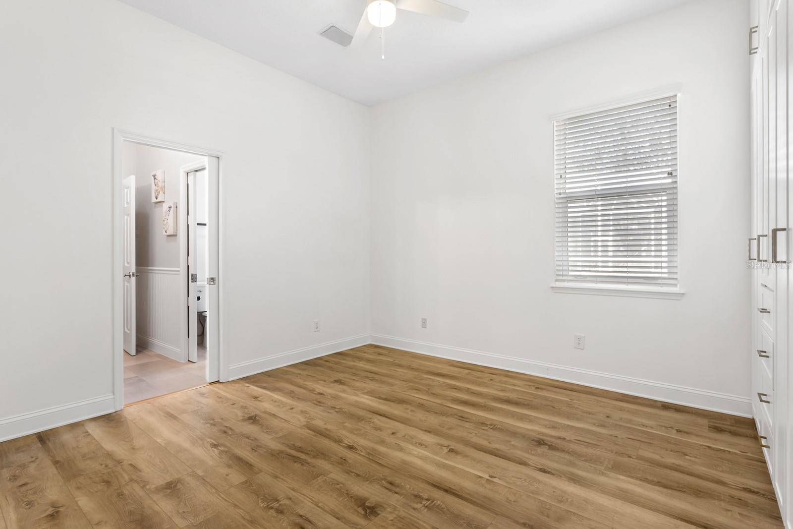 Image 29 of 40 For 860 Preserve Terrace