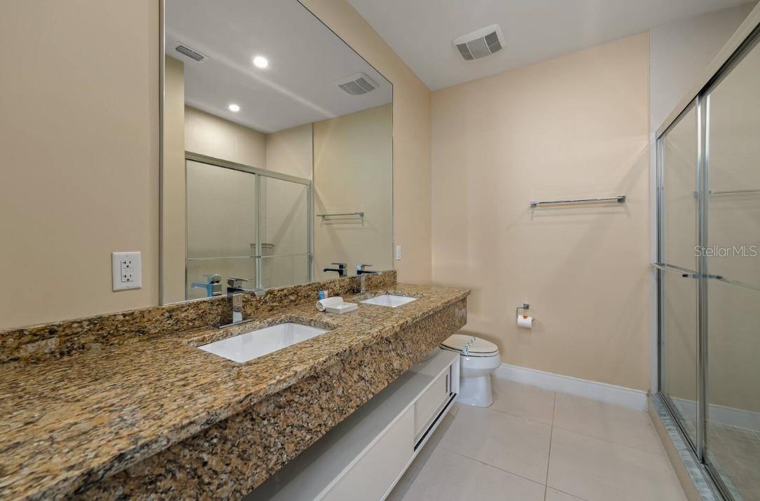 Image 16 of 45 For 3228 Brasilia Avenue