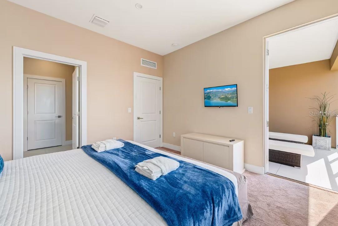 Image 25 of 45 For 3228 Brasilia Avenue