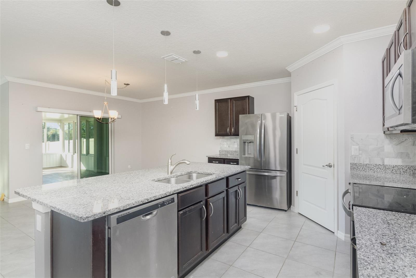 Image 10 of 42 For 6664 Coral Berry Drive